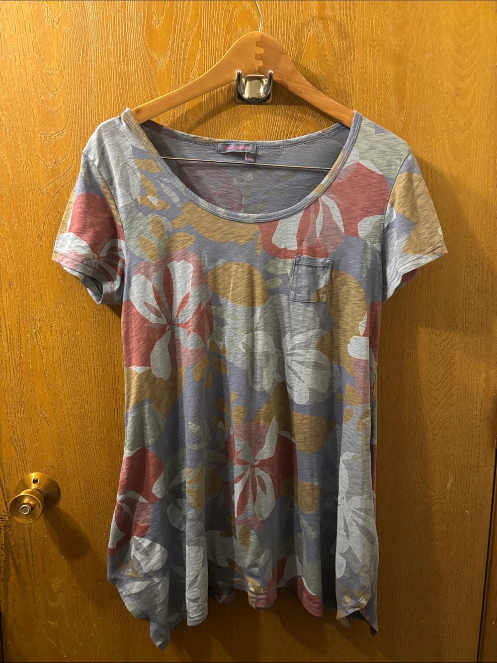 fresh produce Floral Scoop Neck Short Sleeve Tunic - Blue, Pink, Gold